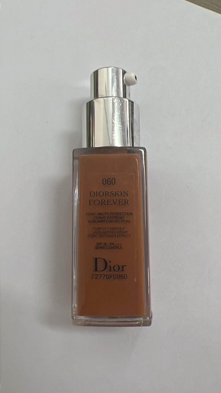 Dior Fondotinta Diorskin Forever SPF35 - 20ml Tester - Profumo Web
